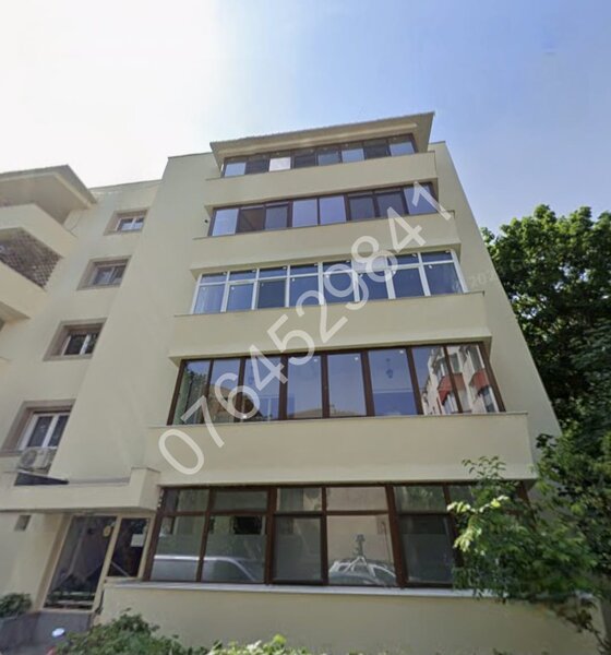 Floreasca, str. Ghita Padureanu, la 1.5km metrou Aurel Vlaicu, loc parcare